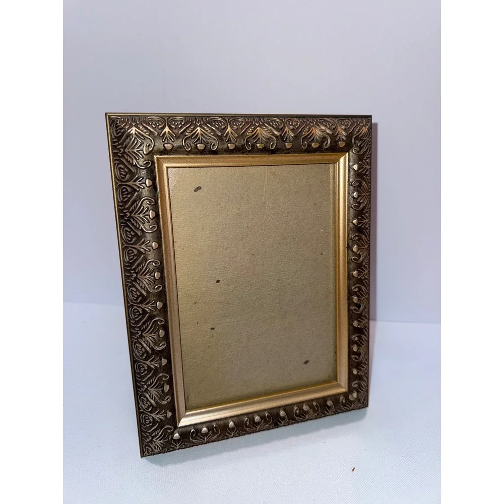 Vintage Ornate Gold Picture Frame 5x7 Tabletop Baroque Scroll Relief Decor